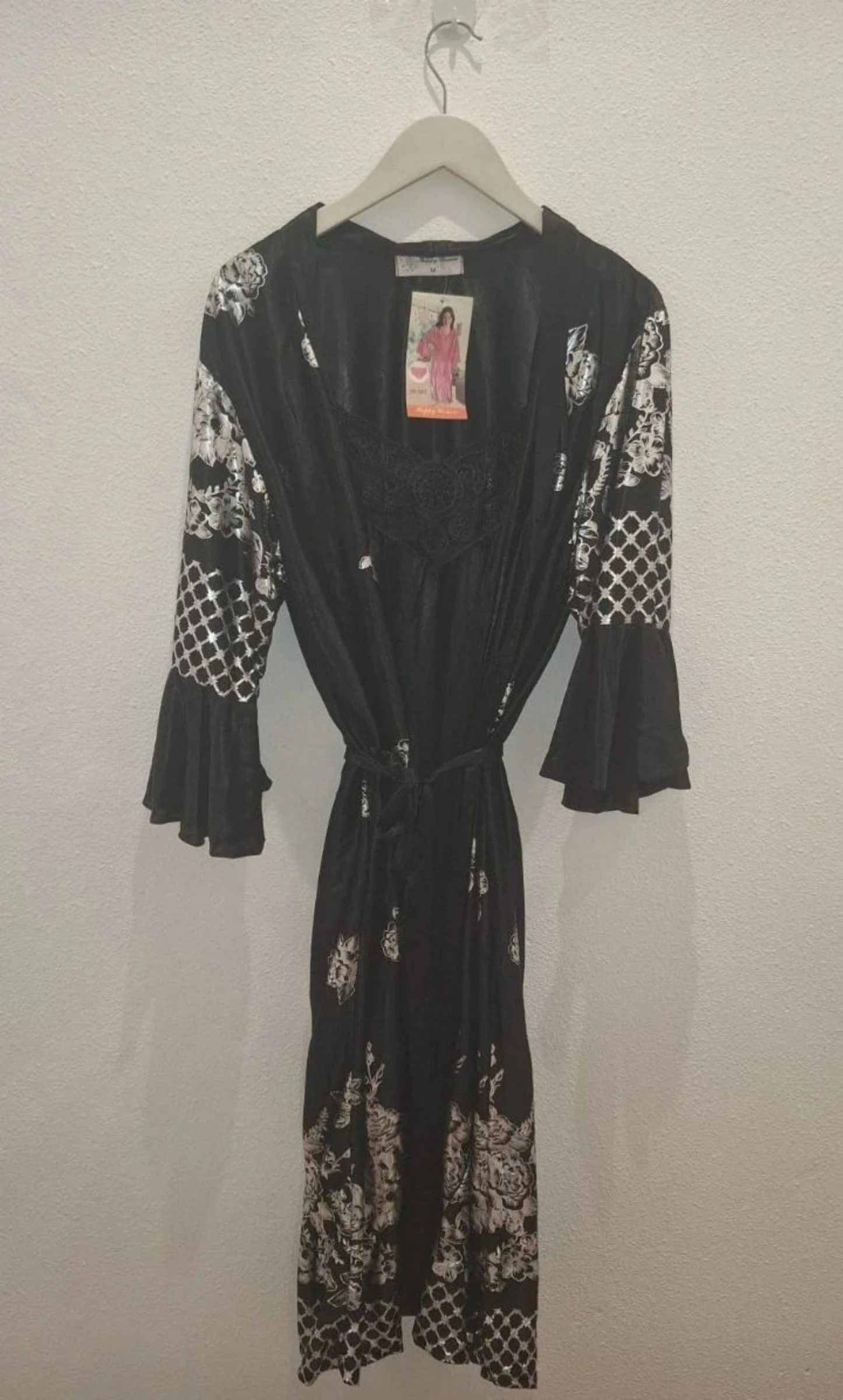 Set heupje + satijnen badjas zwart met bloemenprint limited edition Y2K – photo 2